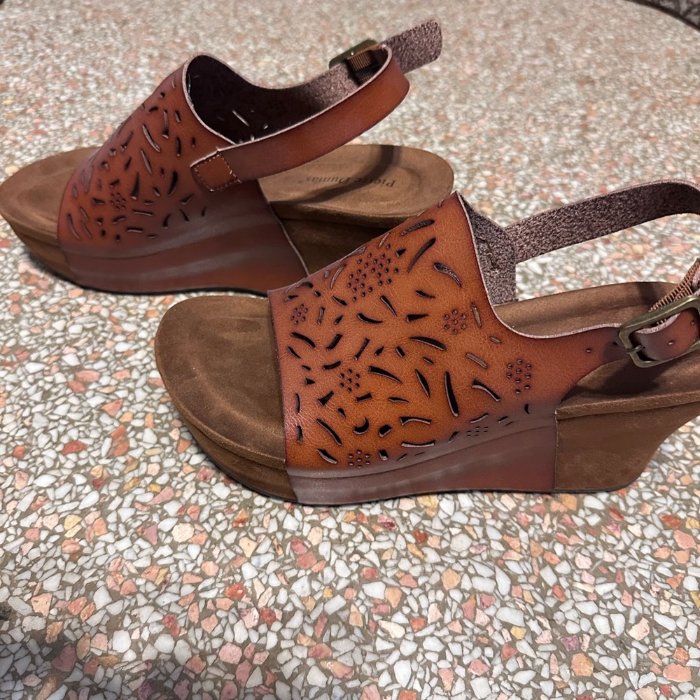 Brown /burnt red -size 11 - wedge sandals - never worn